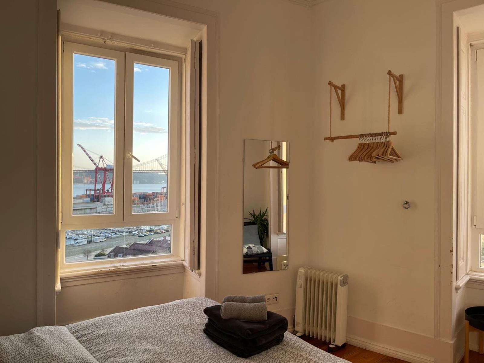 Embassy Arriaga Private Elegance Rooms In Stylish Shared Apartment Lisboa Dış mekan fotoğraf